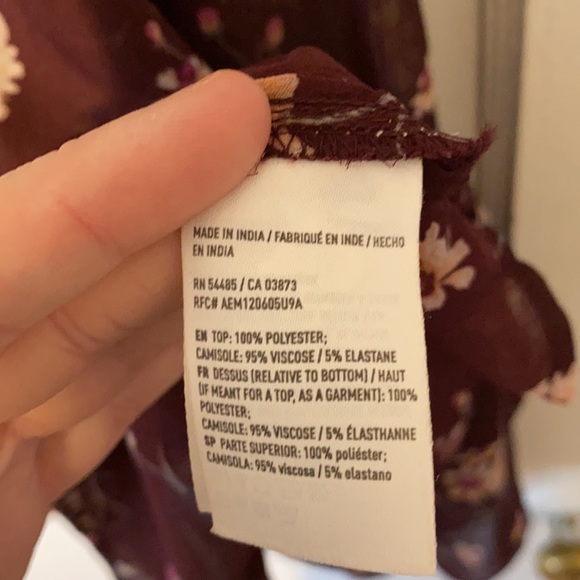 NEW American Eagle Outfitters ruffled floral blouse - Picture 7 of 7